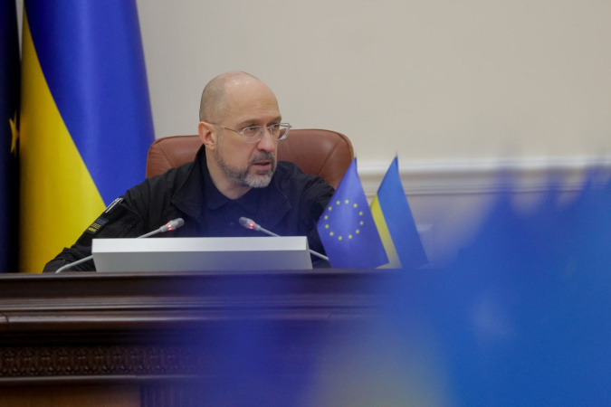 Кабмін виділив майже 900 мільйонів на відбудову Запорізької та Харківської областей