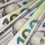 Курс валют на 5 травня: долар в банках подешевшав на 3 копійки