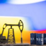 Не вистачає грошей на війну: РФ може змінити правила для своїх нафтових компаній, – Bloomberg