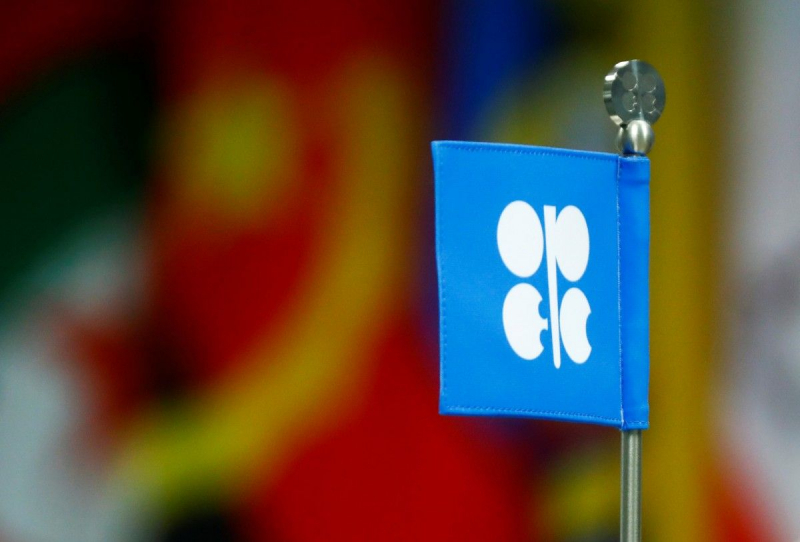 ОПЕК+ подумує знову залити ринок нафтою, попри прогнозоване зниження цін