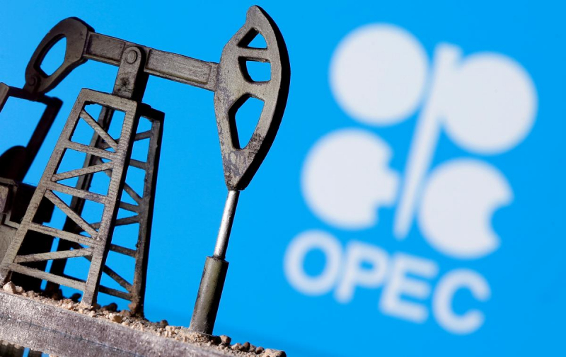 ОПЕК+ тягне ціни на нафту донизу