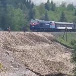 Рух поїздів на карпатській ділянці знову відкрито: “Укрзалізниця” попередила про затримки