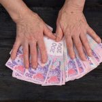 Що буде з пенсіями людей, які не виїхали з окупованих територій: відповідь Мінсоцполітики