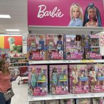 Трамп погрожує виробнику ляльок Barbie, що компанія не продаватиме іграшки в США