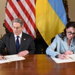Угода про надра стосується 57 мінералів, в ній ідеться про військову допомогу США — ЄП