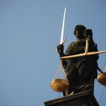 В Україні найчастіше судяться за стягнення боргів за комуналку