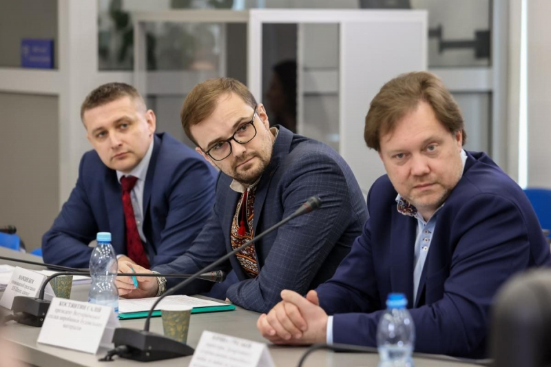 Втрачені дозволи, заблоковані активи: майбутнє Моршинської та Миргородської під питанням