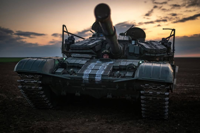Втрати ворога за 16 травня: 910 російських окупантів, 6 танків та 155 БПЛА