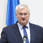 ЄС має знизити граничну ціну на російську нафту до $30, – МЗС
