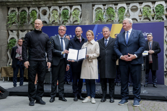 ЄС виділить майже 1,9 мільярда євро на військову підтримку України