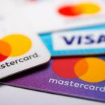 Єврокомісія розпочала антимонопольну перевірку щодо Visa та Mastercard