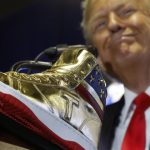 Мільйони від криптовалюти і продажу кросівок та Біблії. Трамп оприлюднив свою декларацію про доходи
