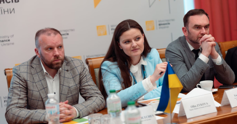 Україна та Світовий банк готують угоду на $1 млрд для підтримки економіки
