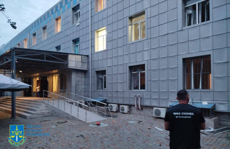 Росія завдала чергового масованого удару. У Києві пошкодження у семи районах, до гасіння пожеж залучили гелікоптер (оновлюється)