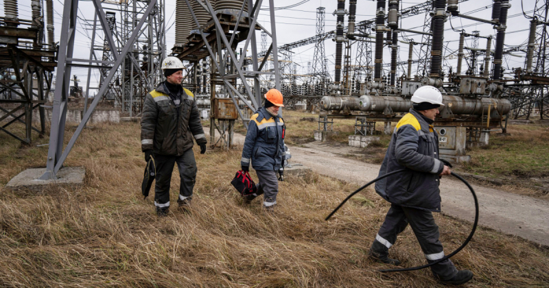 РФ атакувала дронами підрозділ ДТЕК, поранено двох енергетиків