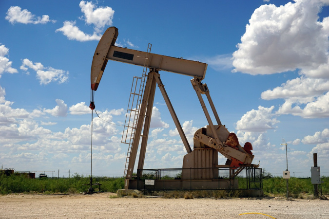 Ціни на нафту знижуються після відстрочки рішення США щодо Ірану