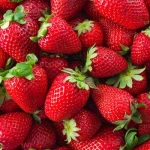 Ціни на полуницю продовжують знижуватися