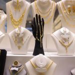 Ціни на золото вперше з 8 травня перевищили $3400 за унцію