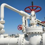 ЄС планує заборонити нові контракти на російський газ, оминаючи вето Угорщини та Словаччини – FT