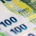 Головне за тиждень: гривня й український експорт падають, ФРС не знизила ставку