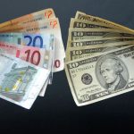 Курс євро до долара падає: продавці чинять тиск