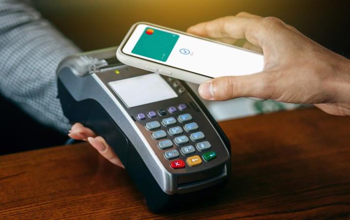 Mastercard: 41% українців використовують цифрову картку у смартфоні без фізичного аналога