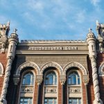 НБУ у травні збільшив продаж валюти з резервів до $2,93 мільярда