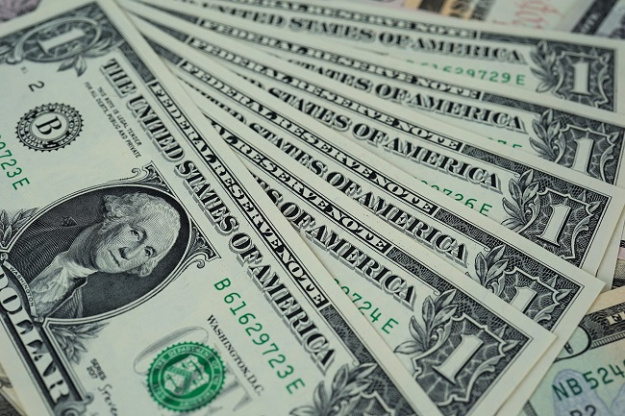 НБУ збільшив продаж валюти на міжбанку до $724 мільйонів за тиждень