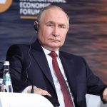 путін вперше публічно визнав існування ризиків стагнації та навіть рецесії для російської економіки