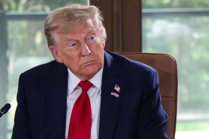 Трамп заявив, що санкції проти росії коштуватимуть «дорого» США