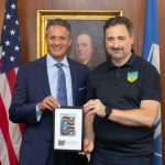 Укрпошта підписала угоду з Поштою США. Що це дасть клієнтам