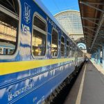“Укрзалізниця” призначає низку додаткових поїздів до Прикарпаття: дати курсування