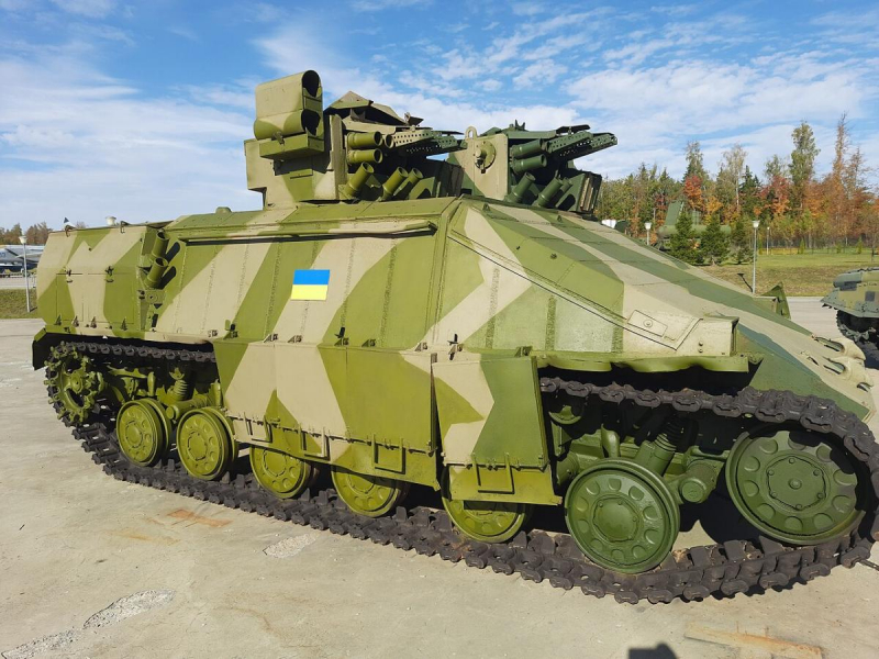 В Україні анонсували презентацію таємничої гусеничної бронемашини
