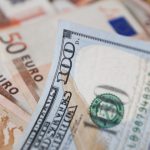 Перекази валюти в Україну впали на 15% з початку року – НБУ