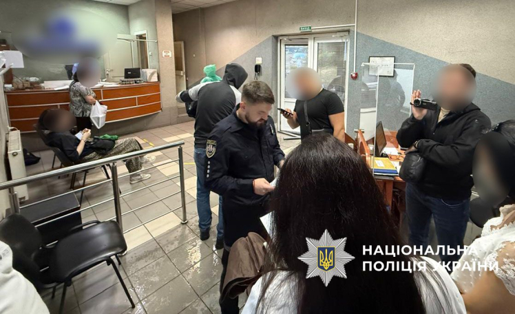 Обшуки в «Артеріум» і підозра Жеваго. Нацполіція заявила про викриття схеми збуту ліків на території Росії