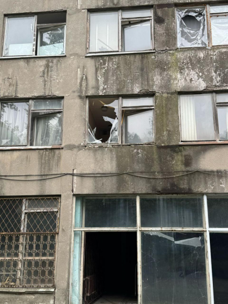 Кіностудія ім. Довженка постраждала через російський удар по Києву (фото)