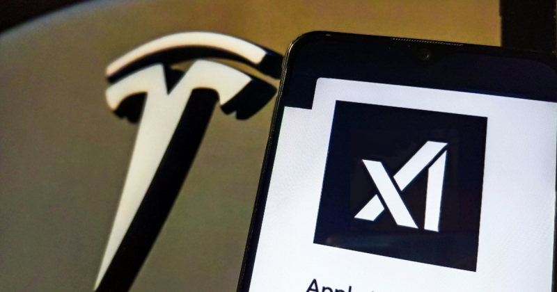 Маск відкинув ідею злиття Tesla та xAI, але не виключив інвестицій