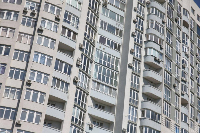 Ціни житло в Україні: на заході зростає будівництво, а Києву загрожує дефіцит