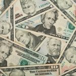 Грошові перекази в Україну впали на 15% з початку року — НБУ