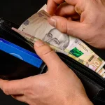 «Мінімалка» та пенсія: Уряд планує підвищення у 2026 році