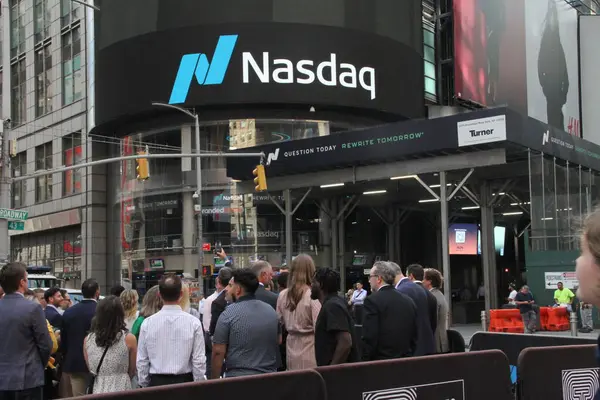 Nasdaq обійшла NYSE за обсягами розміщення акцій у першому півріччі