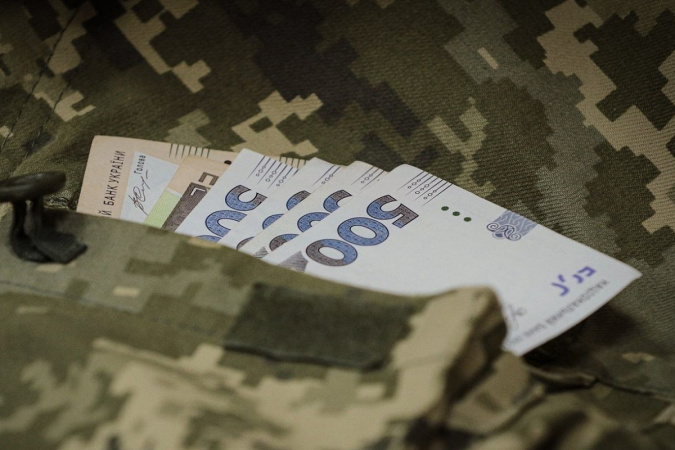 Рада збільшила видатки на оборону на понад 400 мільярдів