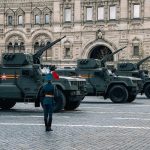 РФ зможе нарощувати військову міць навіть після війни завдяки мілітаризації економіки, – BI
