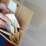Середня зарплата в Україні: в яких регіонах платять найбільше