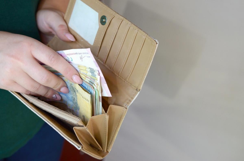 Середня зарплата в Україні: в яких регіонах платять найбільше