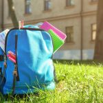 Скільки коштує зібрати дитину до школи в Україні: батькам доведеться розщедритися