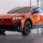 Subaru представила електокросовер Uncharted (фото)