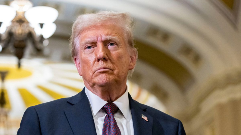 Трамп пообіцяв сьогодні розіслати «тарифні листи» торговельним партнерам