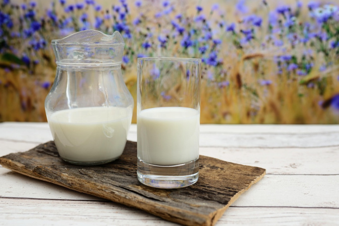 Україна різко скоротила експорт молочної продукції до ЄС: що відбувається на ринку
