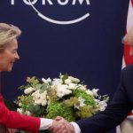 ЄС готовий «вдарити» по автомобілях, літаках й бурбону у відповідь на мита США